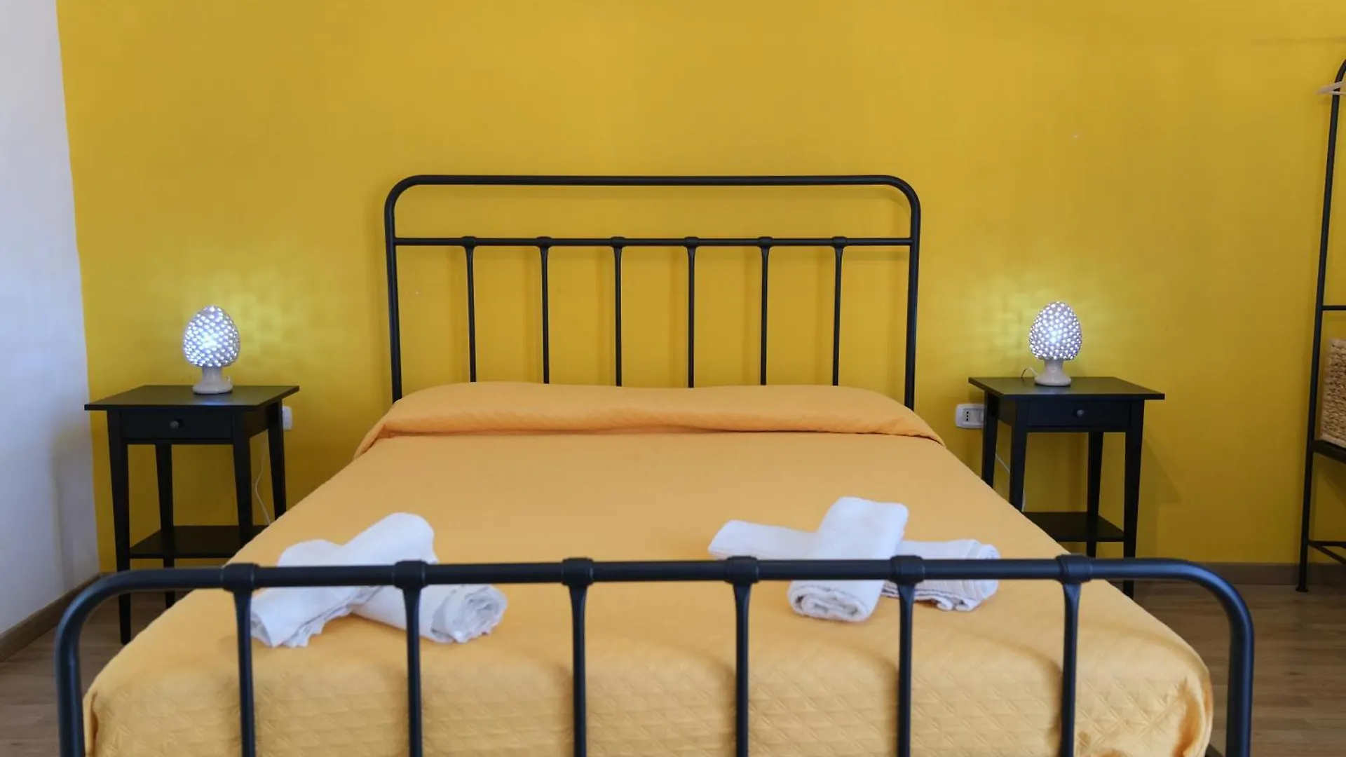 B&B Tarumbo Naples Couette-café