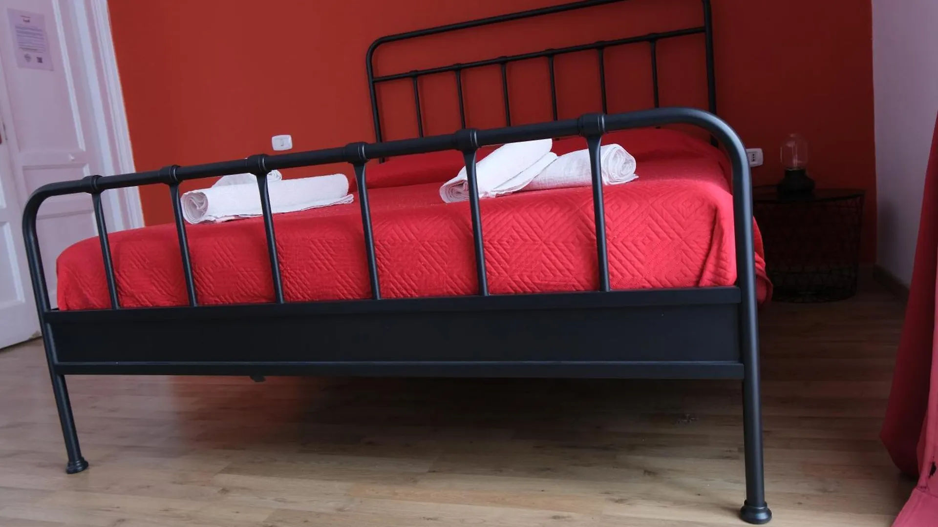 ** Nocleg ze śniadaniem B&B Tarumbo Neapol Włochy